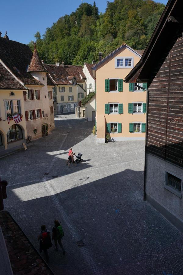 Hotel Demi-Lune Saint-Ursanne Extérieur photo