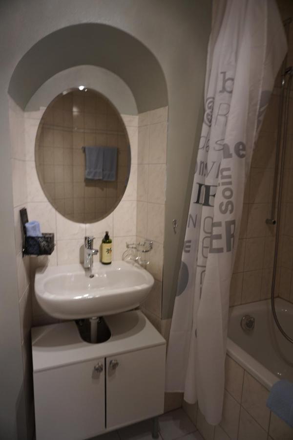 Hotel Demi-Lune Saint-Ursanne Extérieur photo